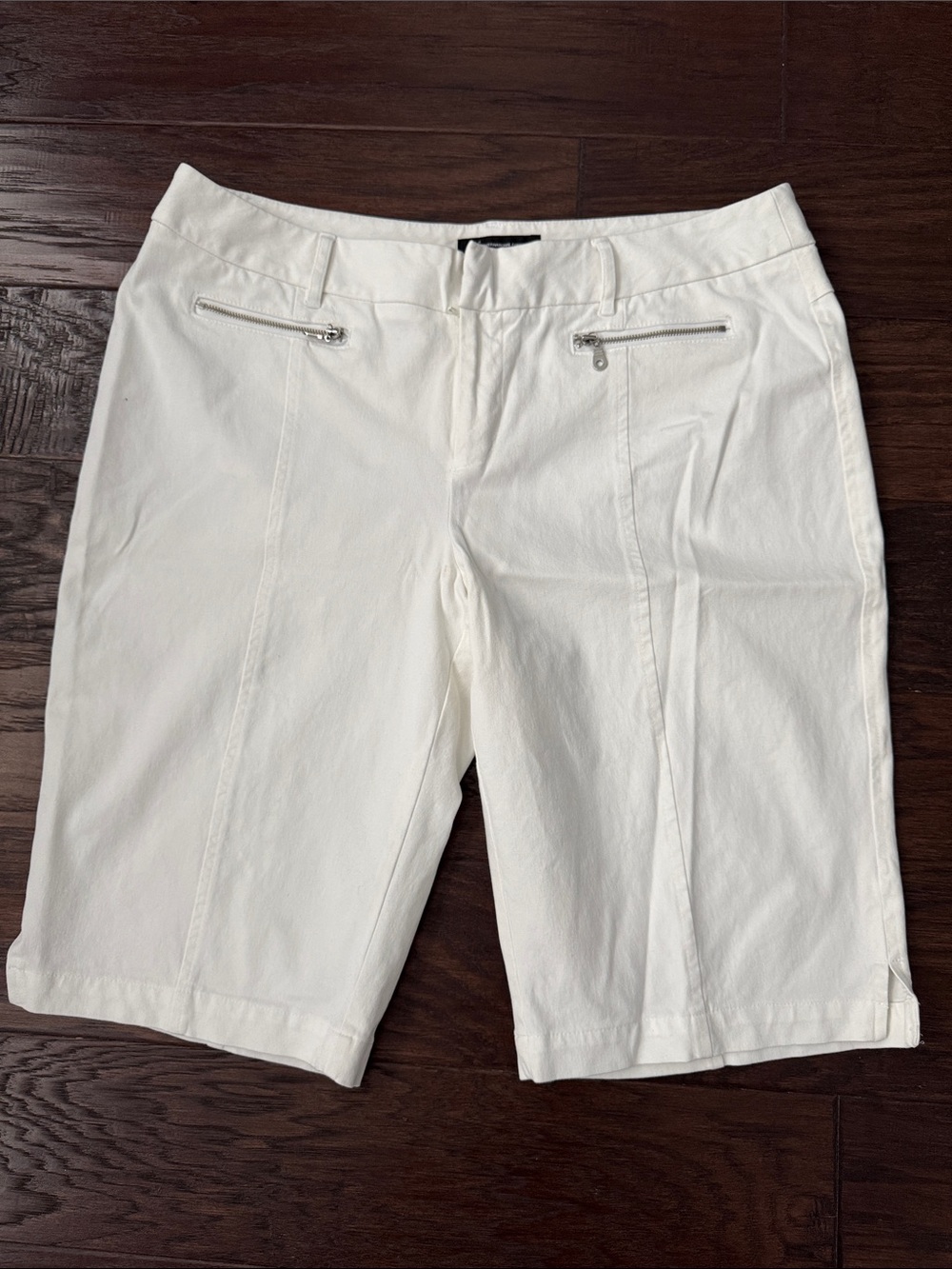 INC International Concepts White Bermuda Shorts with Silver Zippers